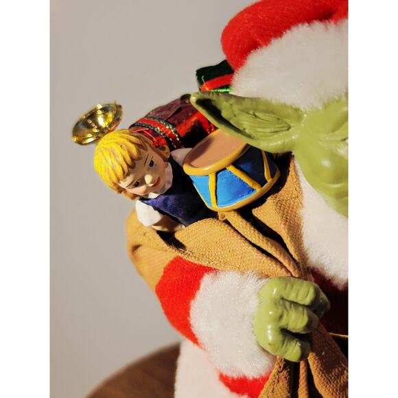 Lucas Film Star Wars Yoda Santa Claus 5" Figurine Christmas Whimsical Decor - Picture 7 of 10